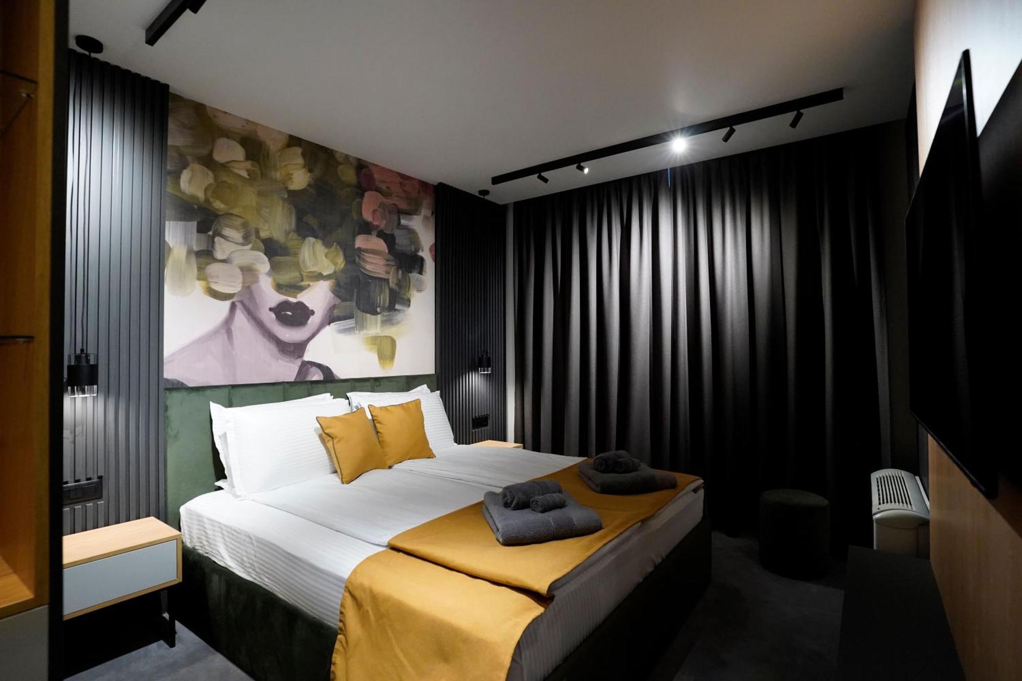 Park Hotel Novel Veliko Tarnovo Exterior photo