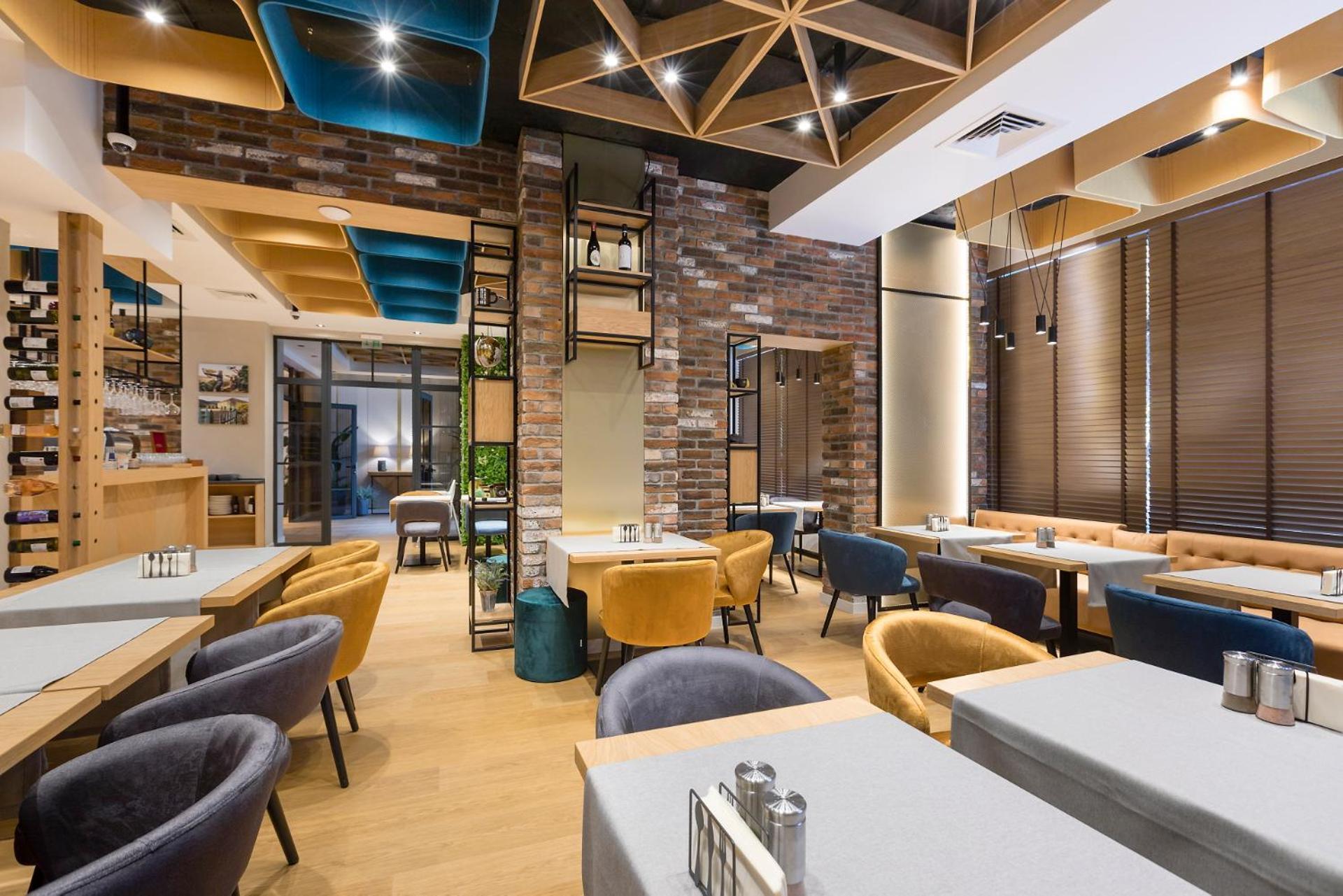 Park Hotel Novel Veliko Tarnovo Exterior photo